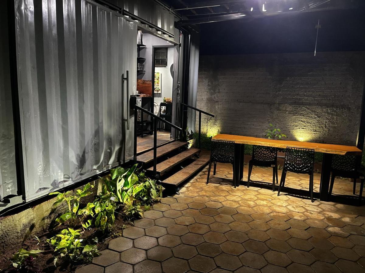 Container-Spa Quente, Projetor Cine, Lareira, Churrasqueira-20Km De Brotas Torrinha Zewnętrze zdjęcie
